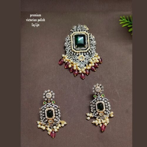 One gram gold Victorian locket with earrings One gram gold Victorian locket with earrings