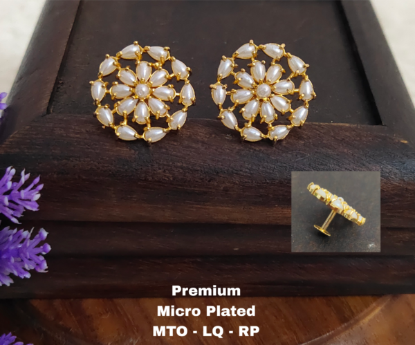 One gram gold earrings... One gram gold studs.. Earrings